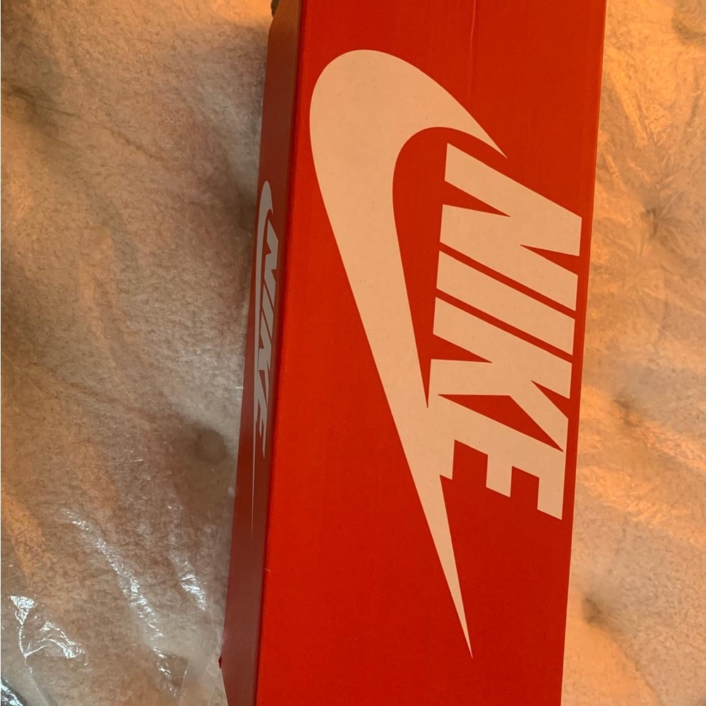 Nike Women's Slippers - Red and White